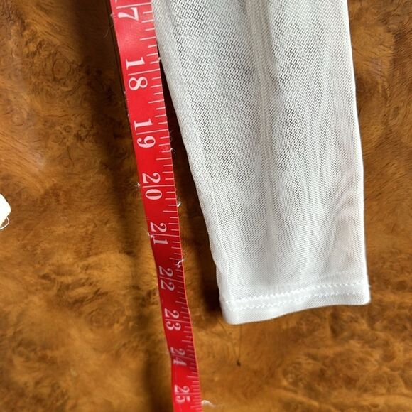 Carpe Diem tropical embroidered bodysuit NWOT - Picture 8 of 9